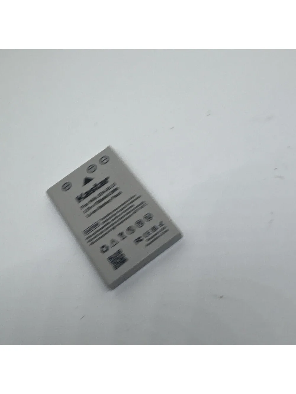 Nikon comes battery
